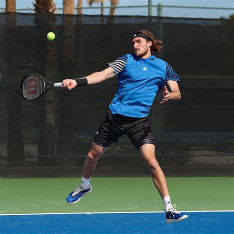 ropa de tenis para hombre.